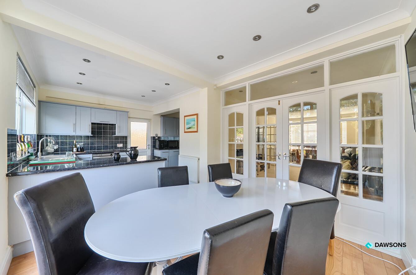 Druslyn Road, West Cross, Swansea, SA3 5QE